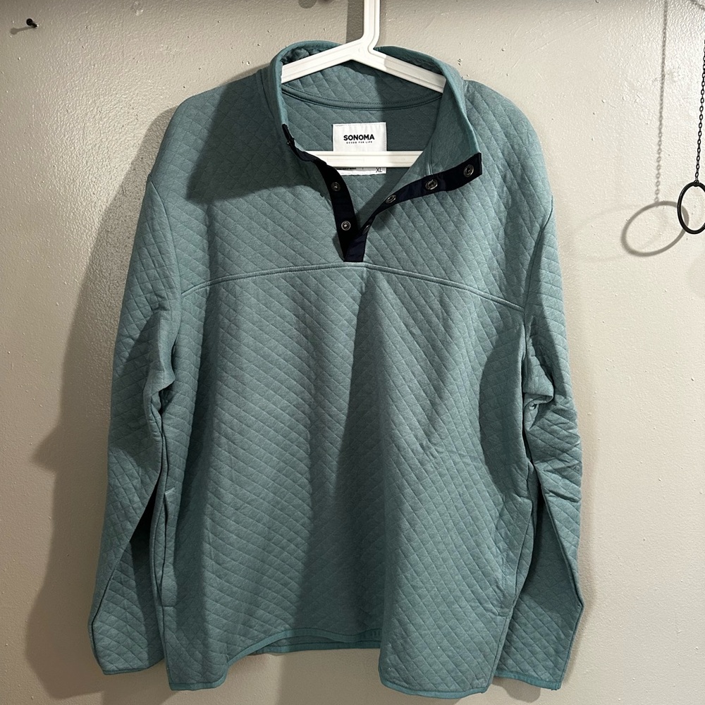 Sonoma Quilted Pullover in Teal and Dark Blue